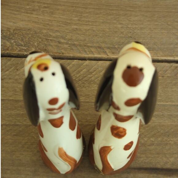 Vtg Anthropomorphic Kitschy Tall Hound Dog Salt & Pepper Shakers by Commodore - Picture 6 of 10